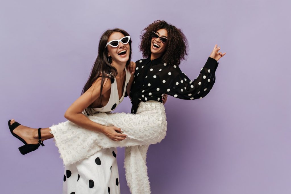 Подробнее о статье Polka Dots